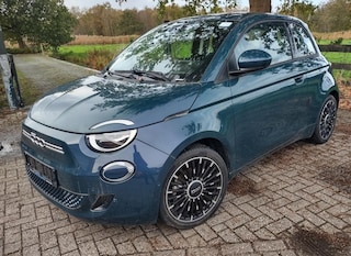 Fiat 500 E-2023-3+1 -42KW- Bij de 500E Specialist !!