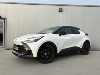 Toyota C-HR 2.0 Plug-in Hybrid 220 GR SPORT PLUS Automaat | Navigatie | 360 Camera | Stoel/Stuur verwarming | Elektrische achterklep | Elektrische stoelverstelling | 19'' | BSM | PDV V+A |