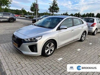 Hyundai Ioniq Comfort EV | Verwacht! | Achteruitrijcamera | Cruise control adaptief met Stop&Go | Navigatiesysteem full map