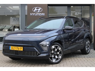 Hyundai Kona Premium Sky 65.4 kWh | Achterstoelen verwarmd | Cruise control adaptief met Stop&Go en stuurhulp | Dodehoekdetectie met correctie