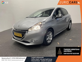Peugeot 208 1.2 PureTech Style Automaat  Lage Km Navi Bluetooth + AUX Cruise Control Snelheidsbegrenzer Airco Getinte Ramen Lichtmetalen Velgen Led Dagrijverlichting