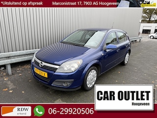 Opel Astra 1.6 Essentia AUTOMAAT, 5-Drs, A/C, CC,  nw. APK – Inruil Mogelijk –