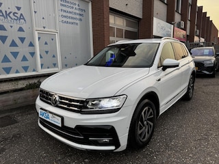 Volkswagen Tiguan 1.5 TSI ACT Highline 150 PK R-Line DSG Blindspot Led Elektr.Trekhaak Garantie