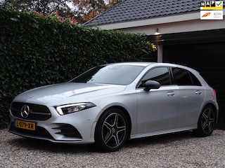 Mercedes-Benz A-klasse 180 Business Solution AMG | Sfeerverlichting | Camera | Stoelverwarming