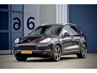 Porsche Cayenne 4.2 V8 D S / Pano / Luchtvering / Comf. Stoelen / Sport Chrono / Full Option