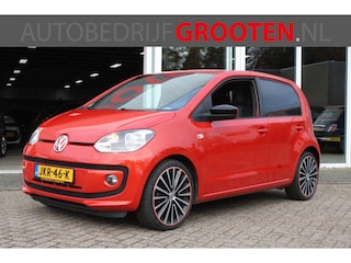 Volkswagen Up 1.0 Groove up! Bluemotion//Fender//Navi!!