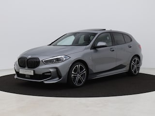 BMW 118i M-Sport | PANO | CAMERA | STOEL- EN STUURVERW.