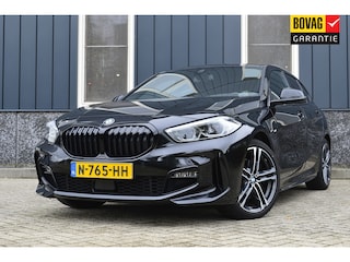 BMW 118i M-Sport Rijklaarprijs-Garantie Leder Sport Interieur Navigatie Apple Carplay Led Airco