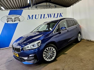 BMW 2-serie Tourer 216i Business Edition Plus / Trekhaak / Leder / NL Auto