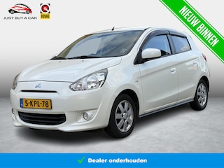 Mitsubishi Space Star 1.2 Intense / Automaat / Elektrische ramen voor/achter