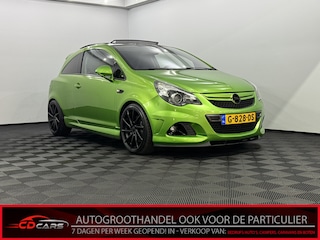 Opel Corsa 1.6-16V Turbo OPC Nürnburgring Edition Pano, Leder, Navi, Parkeersensoren, Cruise control, Airco, Sport stoelen, 211PK