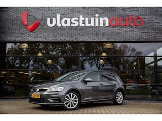 Volkswagen Golf 1.5 TSI Highline Business R , Trekhaak, Carplay,