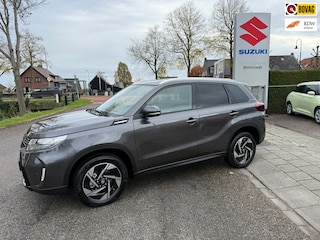 Suzuki Vitara 1.4 Boosterjet Smart Hybrid Style AUTOMAAT // Panorama dak // Lederen bekleding // Snel te rijden // Rijklaarprijs!