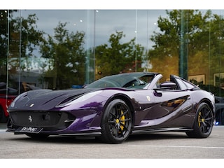 Ferrari 812 6.5 V12 HELE Viola Hong Kong Carbon Lifting