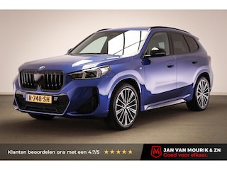 BMW X1 sDrive18i M-Sport | PANORAMADAK | HEAD UP | 360 CAMERA | TREKHAAK | PREMIUM / INNOVATION / TRAVEL | 20"
