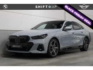 BMW i5 eDrive40 84 kWh Panoramadak | Stoelventilatie | CoPilot | Harman Kardon