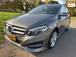 Mercedes-Benz B-klasse 200 Prestige top onderhouden met camera en navigatie