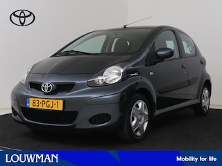 Toyota Aygo 1.0-12V Comfort Navigator | Navigatie | Airco | Elektrisch bedienbare ramen |