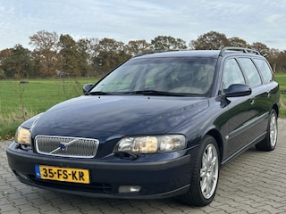 Volvo V70 T5 250PK GEARTRONIC LEDER SUPER MOOIE EN GOEDE T5