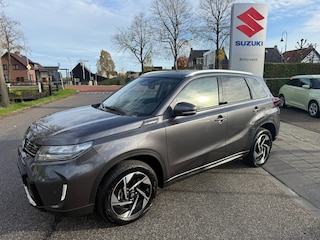 Suzuki Vitara 1.4 Boosterjet Smart Hybrid Style AUTOMAAT // Lederen bekleding // Snel te rijden // Rijklaarprijs!