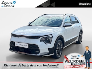 Kia Niro EV Edition 64.8 kWh | Trekhaak | Stoel- en stuurverwarming | Achteruitrijcamera | Parkeersensoren voor- en achter | Navi | Apple/Android Carplay | Adaptive Cruise Control | Keyless entry
