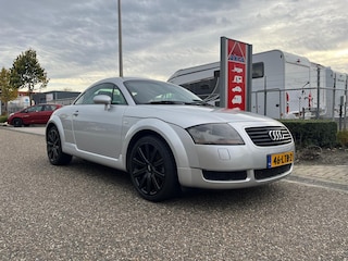 Audi TT 1.8 5V Turbo | Bose | Leder bekleding | Stoelverwarming | Airco | Elektrisch verstelbare spiegels