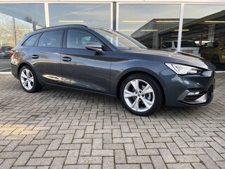 Seat Leon Sportstourer 1.5 eTSI FR Launch Edition/ Automaat / Virtual / Led / Lmv / Clima