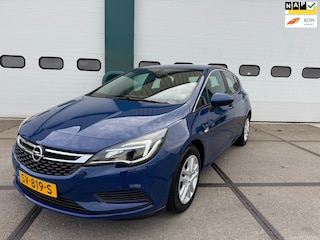 Opel Astra 1.0 Business+ Nieuwe Koppeling !
