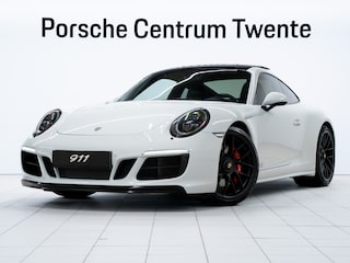 Porsche 911 Carrera 4 GTS