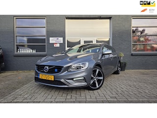 Volvo V60 2.0 T3 R-Design
