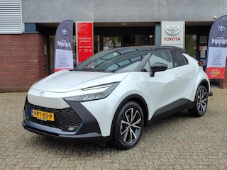 Toyota C-HR 2.0 HYBRID 200 DYNAMIC STOEL/STUURVERW KEYLESS 18'' LM-VELGEN NAVI APPLE/ANDROID BLIND SPOT CAMERA PARK-SENSOREN PRIVACY GLASS BI-TONE
