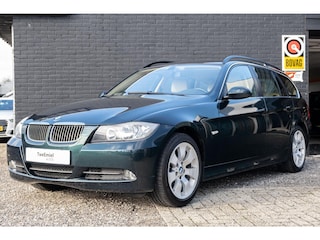BMW 3-serie Touring 330i | Trekhaak | Airco