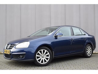 Volkswagen Jetta 1.9 TDi 105pk Comfortline Business ECC | Sportstoelen | Full Map Navi | Telefonie | Trekhaak