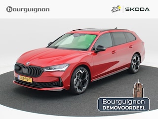 Skoda Superb Combi 1.5 TSi 204 Pk PHEV Automaat Sportline Business | Panoramadak | Trekhaak | Head-Up | 19 Inch | Stoelverwarming | Camera