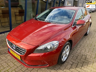 Volvo V40 1.6 D2 Momentum Business NAVI / PDC