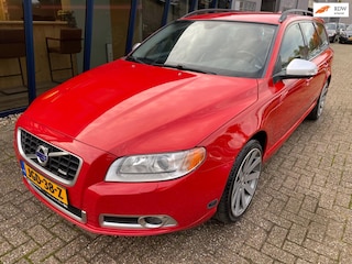 Volvo V70 2.5FT R-Design 230PK Automaat LEER / XENON / PDC / TREKHAAK
