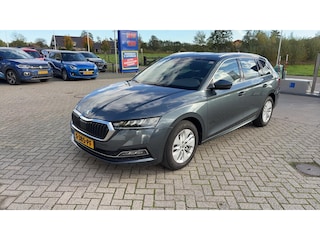 Skoda Octavia Combi 1.5 e-TSi 150pk DSG Business Edition | Navi & Wireless App Connect | Trekhaak wegklapbaar | Reservewiel