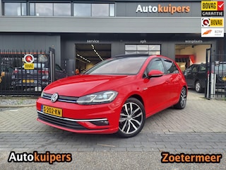 Volkswagen Golf 1.5 TSI Highline | Met o.a. panoramadak, climate control, ergonomische stoelen en stoel- en stuurwielverwarming