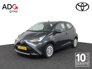Toyota Aygo 1.0 VVT-i x-play | Apple Carplay/Android Auto | Parkeercamera | Airco |