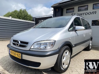 Opel Zafira 1.6-16V Comfort airco, trekhaak en 7 persoons!