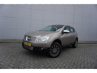 Nissan Qashqai 2.0 Acenta AUTOMAAT - Airco / Cruise / Pano / Parkeersens. / Trekhaak / NAP