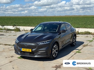 Ford Mustang Mach-E RWD 75 kWh | Lage Bijtelling t/m 08-2026 | | Achteruitrijcamera | Airco (automatisch) | Apple Carplay/Android Auto|telefoonintegratie premium