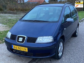 Seat Alhambra 2.0 Stella 7 Persoons! ECC Audio/CD Electric pakket LMV 16" Cruisecontrol Dealeronderhoud 114839 km's NAP! Nw Apk!