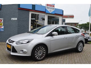 Ford Focus 1.6 TI-VCT 125pk 5-deurs First Edition, Trekhaak, PDC, Stoelverwarming, Half leder,