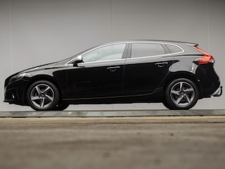 Volvo V40 2.0 D2 R-Design Business Sport (NAVI,CRUISE,PDC,STOELVERWARMING,LED,LEDER/ALCANTARA,SPORTSTOELEN,LM VELGEN,NETTE STAAT)