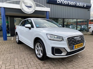Audi Q2 35 TFSI 150pk S tronic Sport met Trekhaak, Stoelverwarming en Apple/Android auto