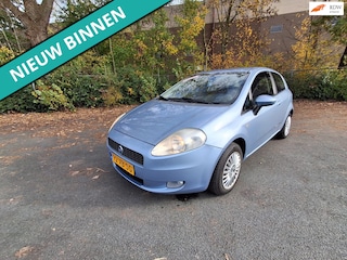 Fiat Punto Grande 1.4 Dynamic LEUKE AUTO RIJDT EN SCHAKELT GOED