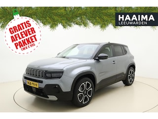 Jeep Avenger Summit 54 kWh | Stoelverwarming | 18'' lichtmetalen velgen | Elektrische achterklep | Navigatie | Two-tone lak | Verwarmde voorruit