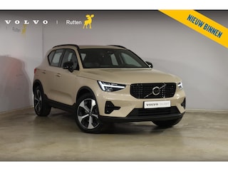 Volvo XC40 B4 211PK Automaat Plus Dark / Navigatie / Adaptive Cruise / Harman Kardon / Stuur- & Stoelverwarming / Elektrische achterklep / Achteruitrijcamera / Trekhaak / Elektrische stoelverst. met geheugen