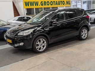Ford Kuga 1.5 Titanium Panoramadak, Airco, Cruise Control, Navigatie, Trekhaak, Stuurbekrachtiging